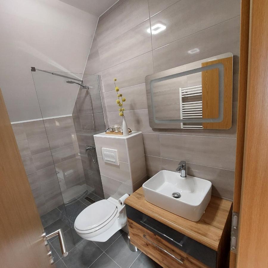 Apartmaji Biseri Kranjska Gora Exteriör bild
